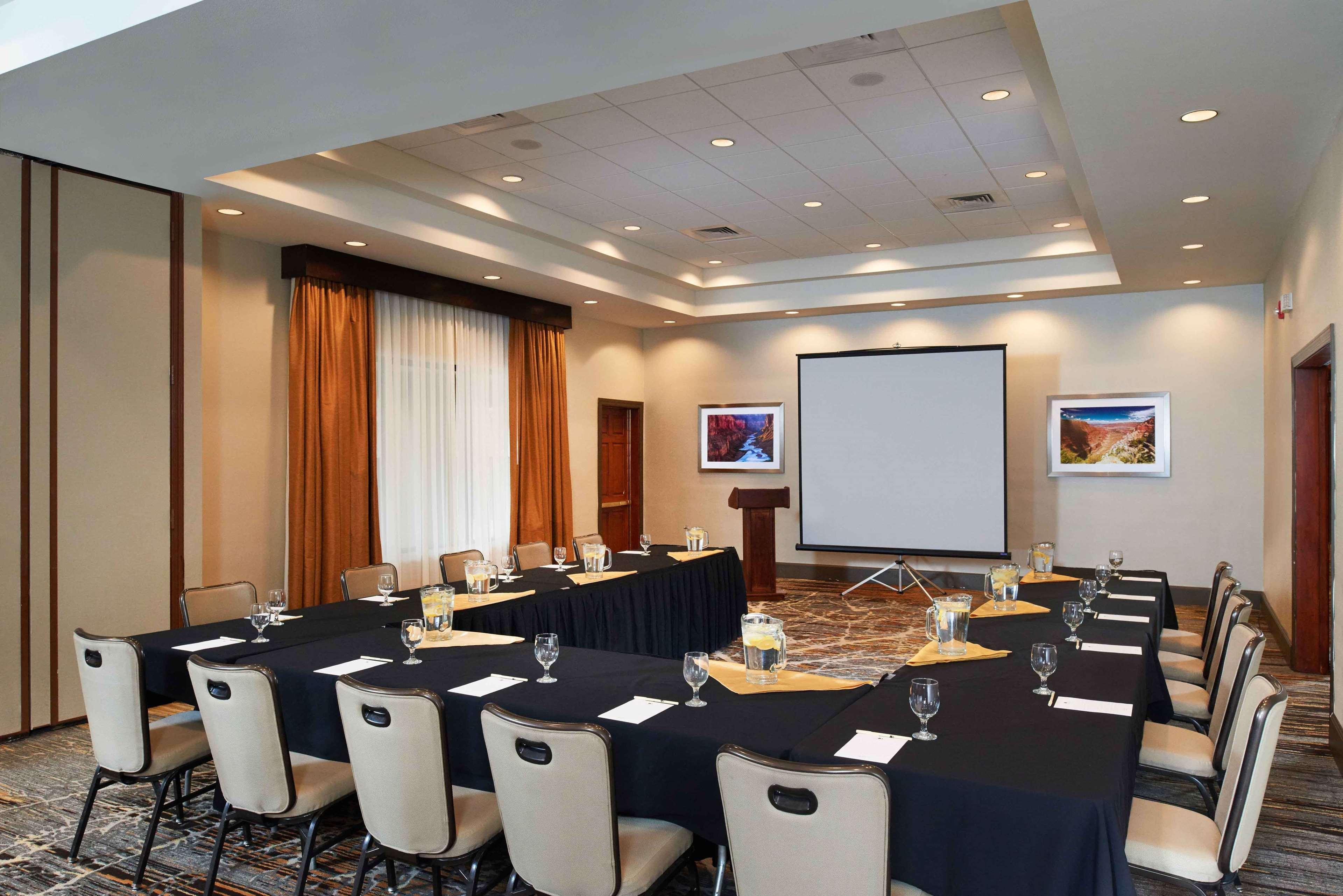 Doubletree By Hilton Hotel Flagstaff Buitenkant foto